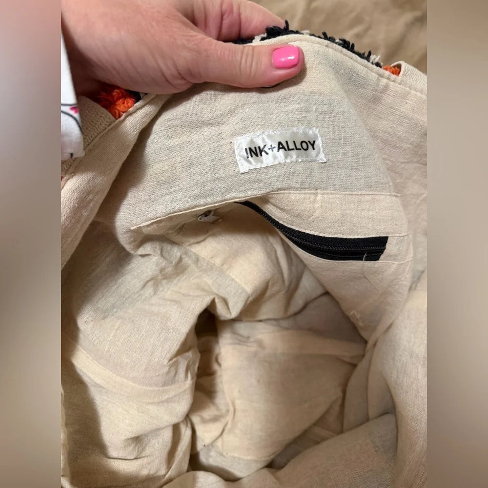 Ink + Alloy Abstract Patterned Textured Tote Bag - Cream, Orange, and Gray - Picture 5 of 6